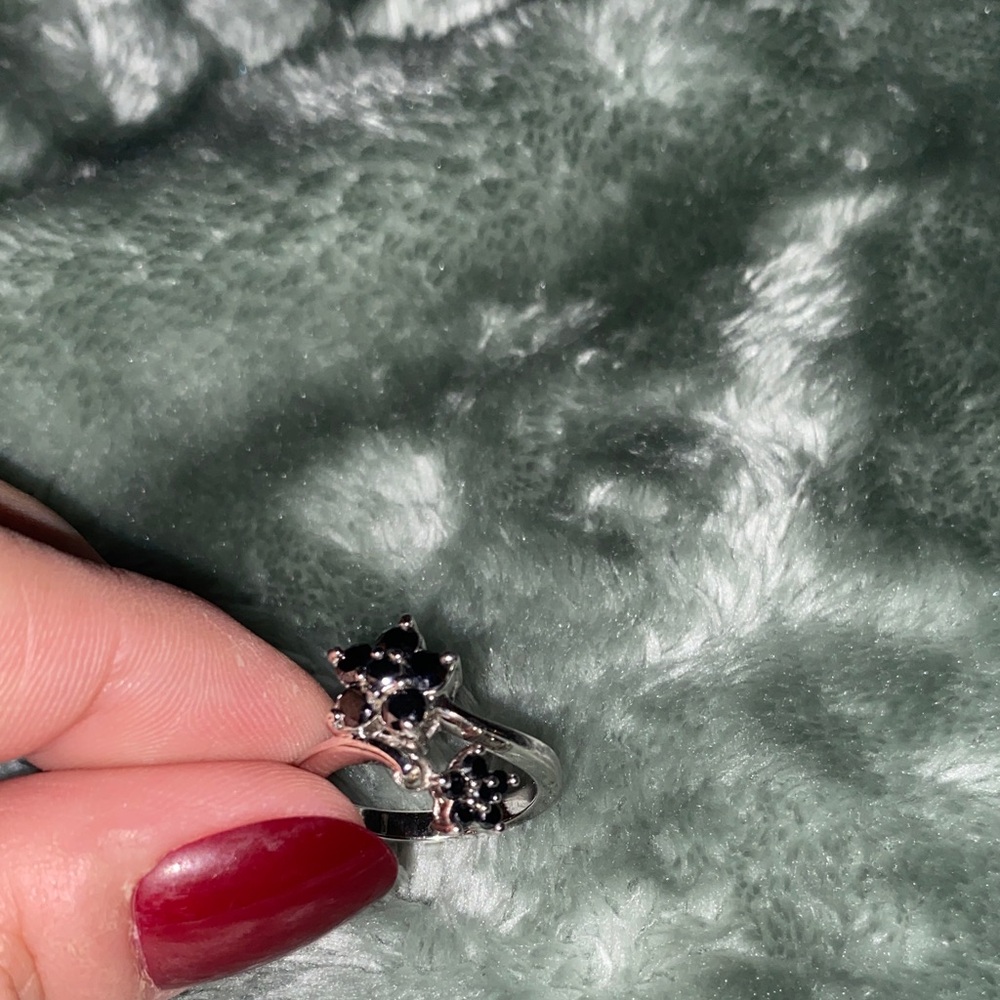Silver Tone Black Stone Floral Ring